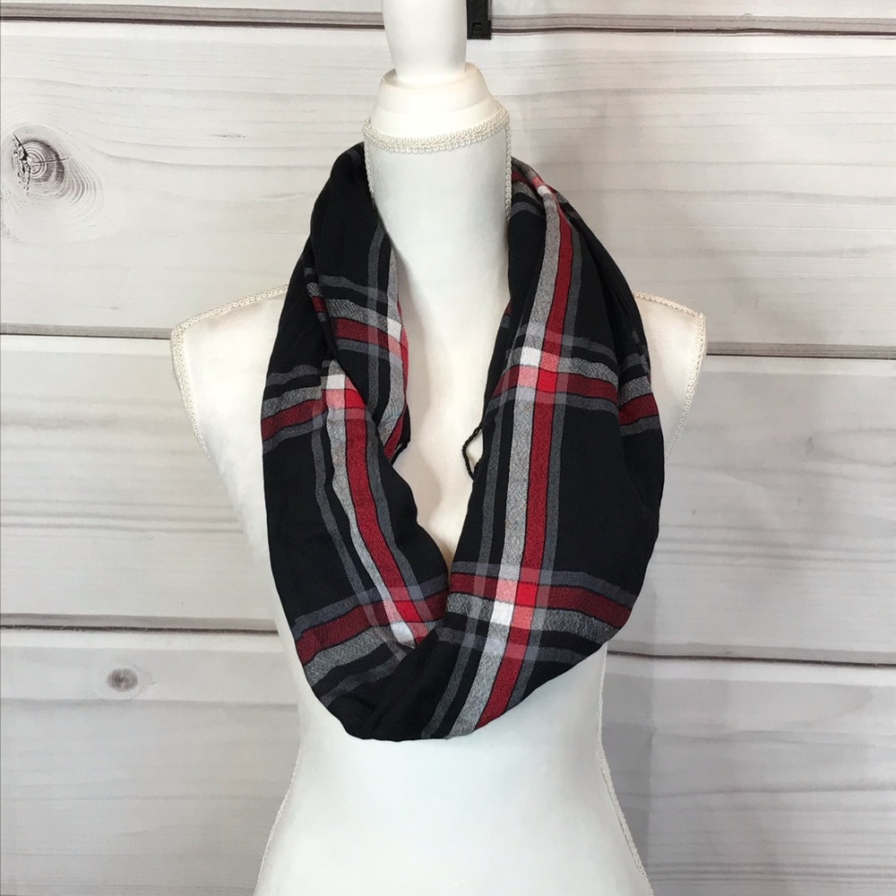 Black and Red Plaid Scarf